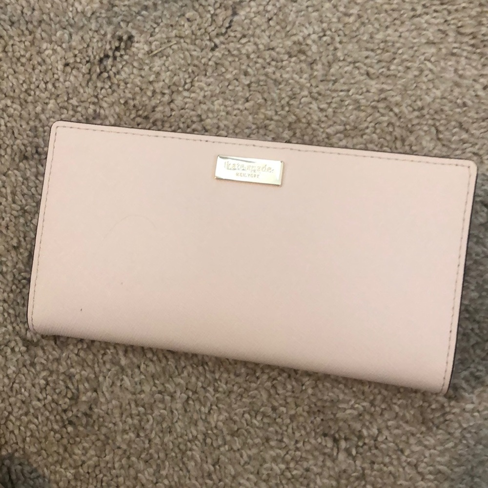 Kate Spade Stacey wallet in light pink